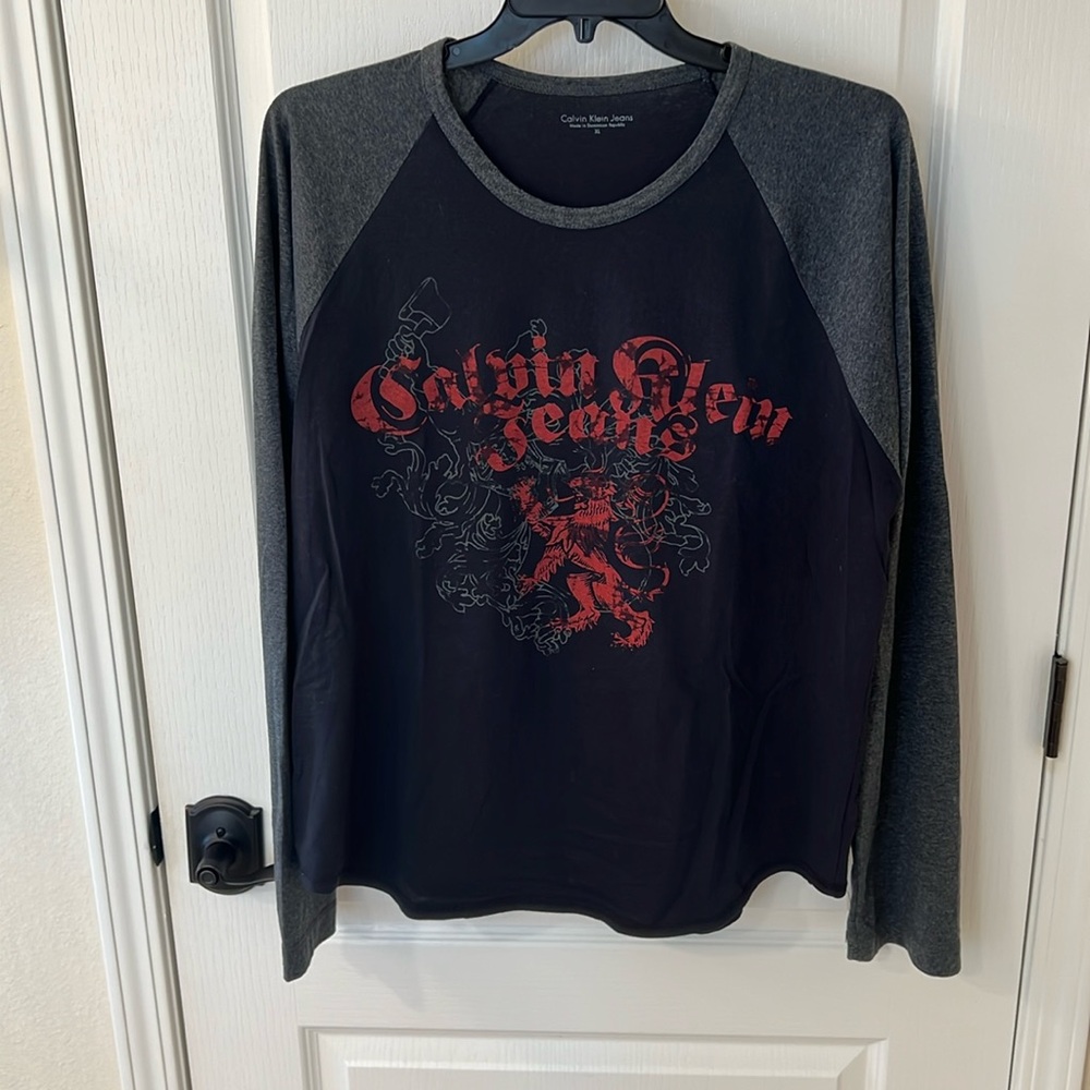 Calvin Klein Jeans Men’s Long Sleeve T-shirt Size XL
